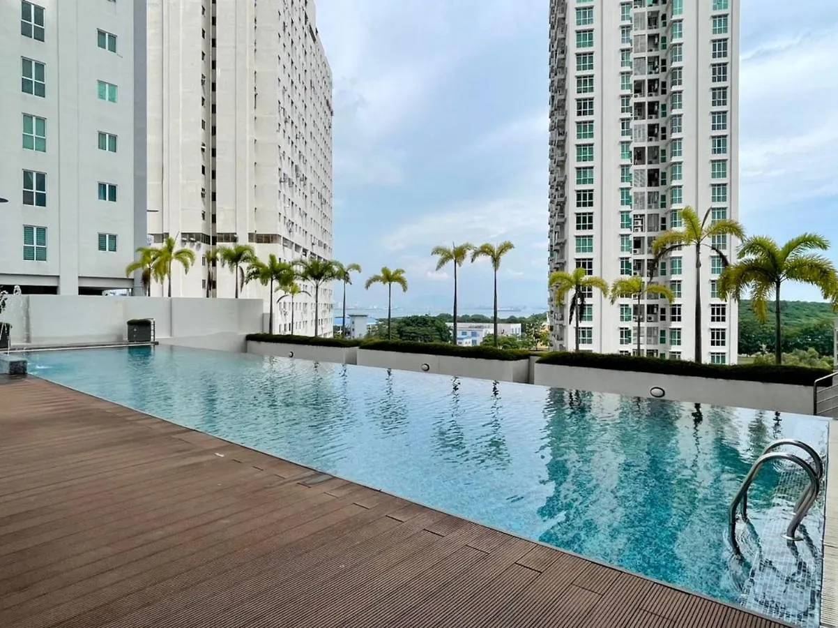 Apartment Pool View Stylish Suite At Jelutong Penang 1-4Pax George Town