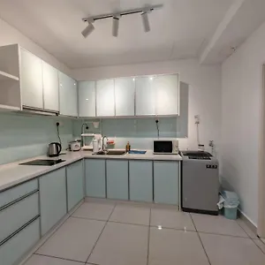  Apartment Seaview Mansion One