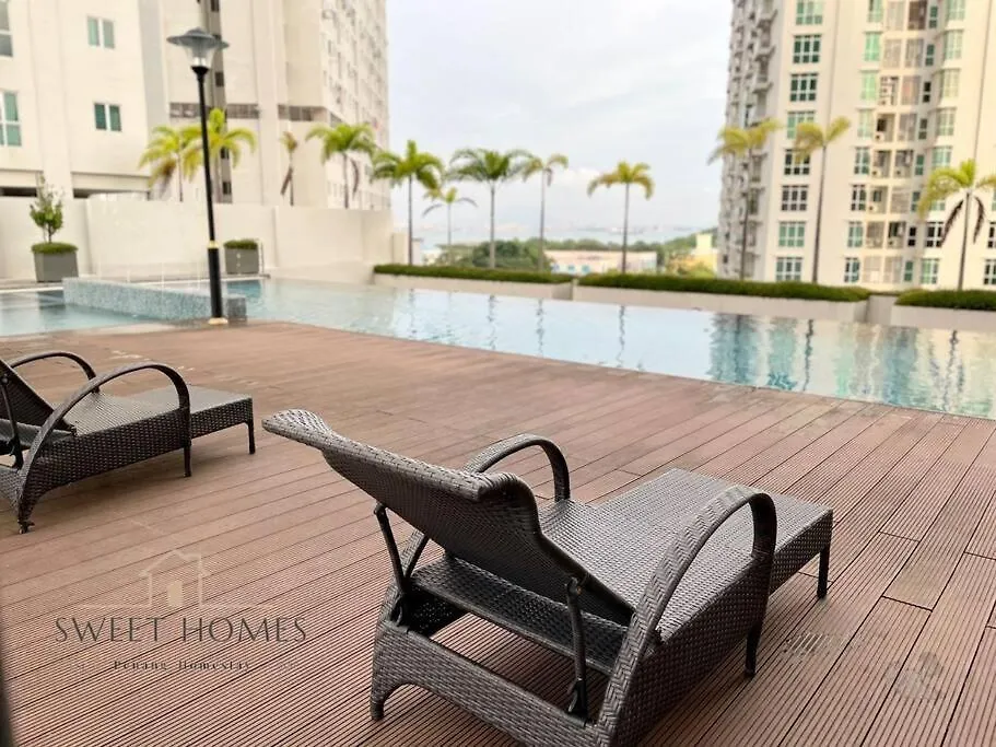 Pool View Stylish Suite At Jelutong Penang 1-4Pax George Town Apartment